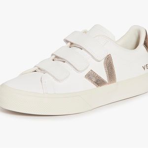 VEJA Women's Recife Low Top Sneakers in 
White/Platine, Size 38 EU / 7 US